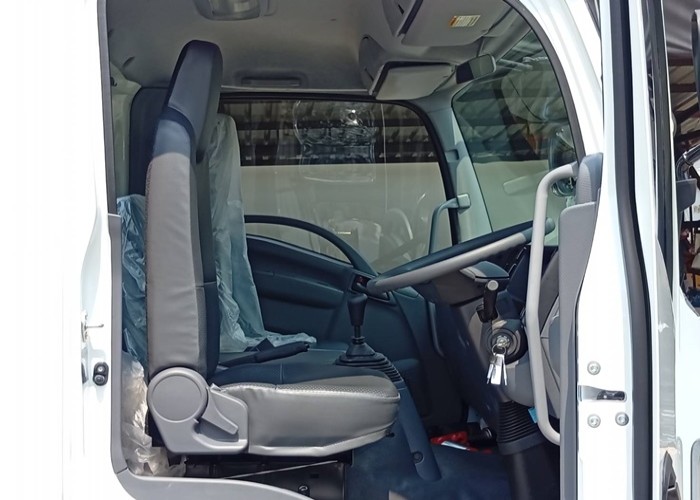 Used 4
                    ISUZU
                     for Sale Image