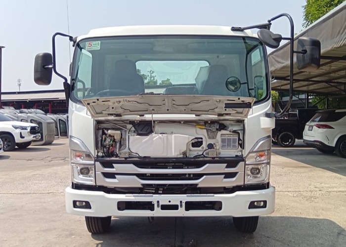 Used 4
                    ISUZU
                     for Sale Image