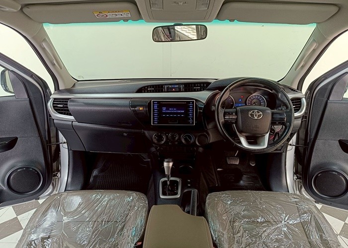 Used 12
                    TOYOTA
                     for Sale Image