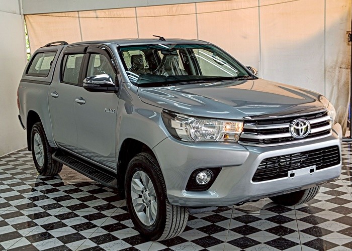 Used 12
                    TOYOTA
                     for Sale Image