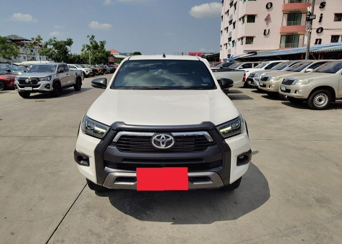 Used 12
                    TOYOTA
                     for Sale Image