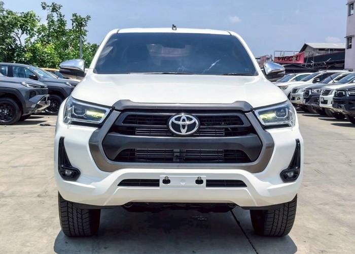 Used 12
                    TOYOTA
                     for Sale Image