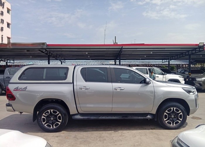 Used 6
                    TOYOTA
                     for Sale Image