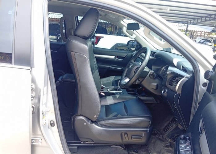 Used 6
                    TOYOTA
                     for Sale Image
