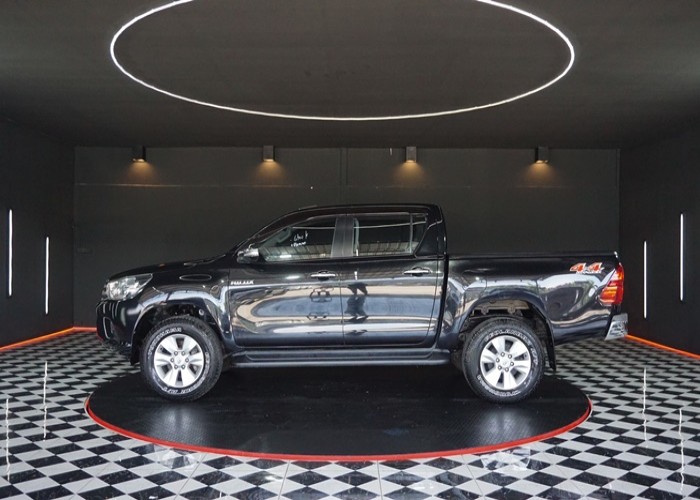 Used 5
                    TOYOTA
                     for Sale Image