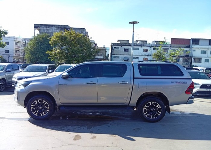 Used 8
                    TOYOTA
                     for Sale Image