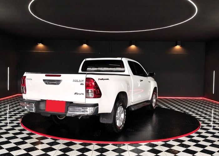 Used 7
                    TOYOTA
                     for Sale Image