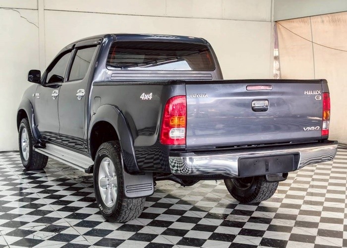 Used 12
                    TOYOTA
                     for Sale Image