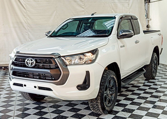 Used 6
                    TOYOTA
                     for Sale Image