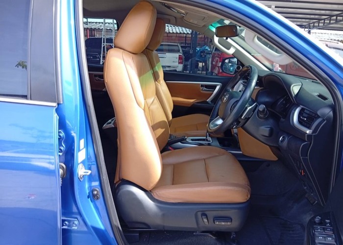 Used 10
                    TOYOTA
                     for Sale Image