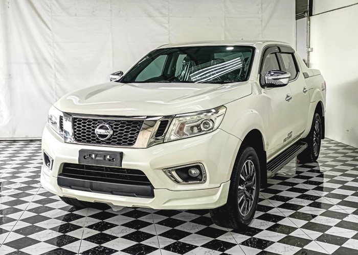 Used 12
                    NISSAN
                     for Sale Image
