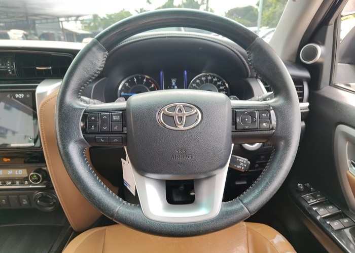Used 1
                    TOYOTA
                     for Sale Image