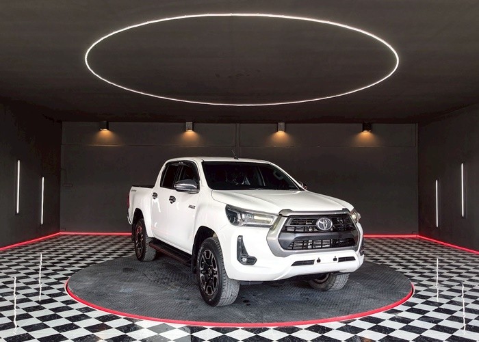 Used 5
                    TOYOTA
                     for Sale Image