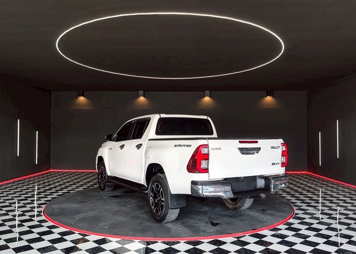 Used 5
                    TOYOTA
                     for Sale Image