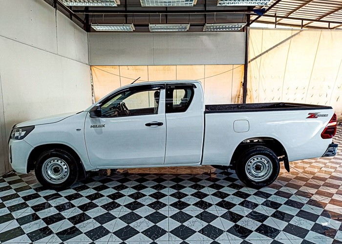 Used 8
                    TOYOTA
                     for Sale Image