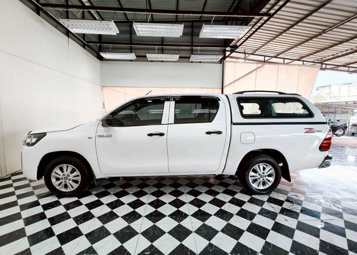 Used 11
                    TOYOTA
                     for Sale Image