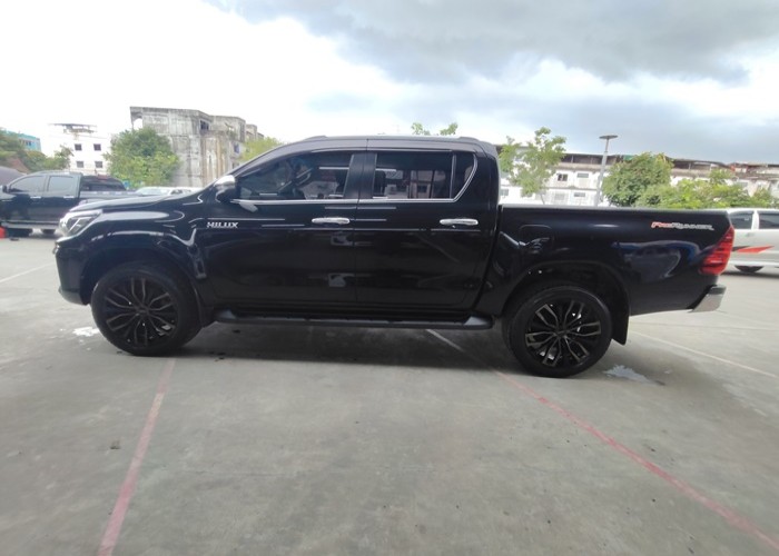 Used 8
                    TOYOTA
                     for Sale Image