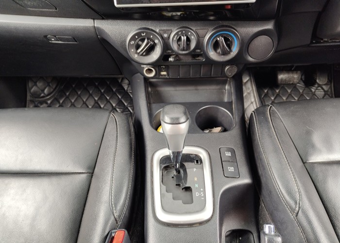 Used 10
                    TOYOTA
                     for Sale Image