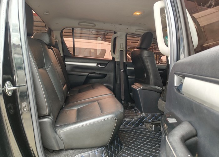 Used 10
                    TOYOTA
                     for Sale Image