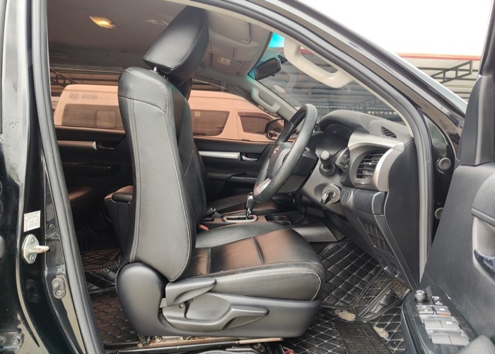 Used 10
                    TOYOTA
                     for Sale Image