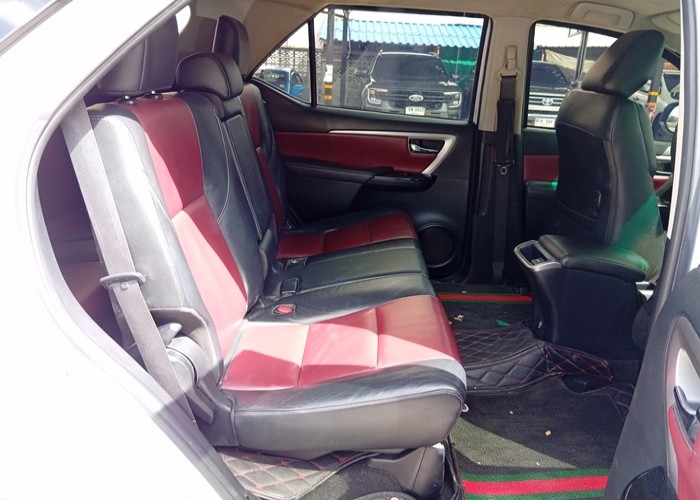 Used 7
                    TOYOTA
                     for Sale Image