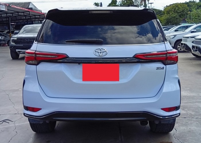 Used 7
                    TOYOTA
                     for Sale Image