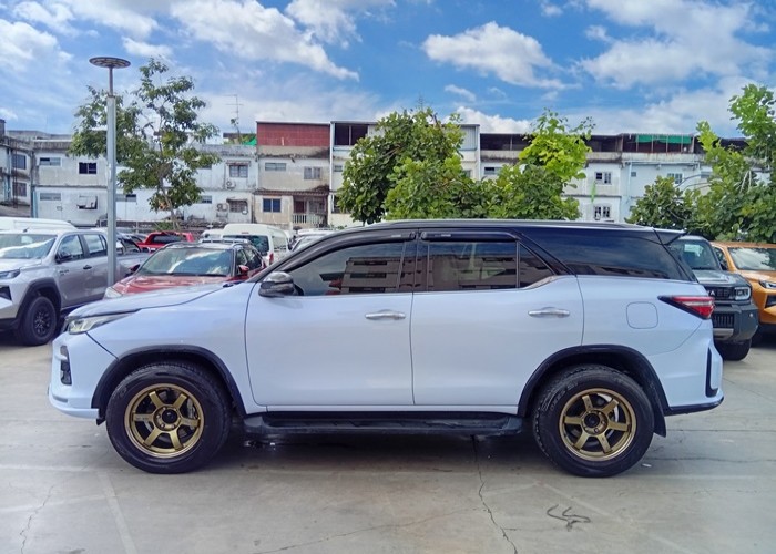 Used 7
                    TOYOTA
                     for Sale Image