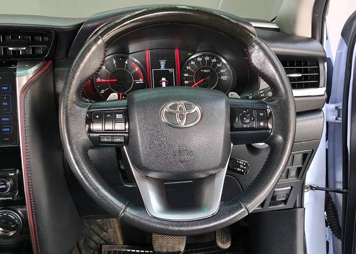Used 7
                    TOYOTA
                     for Sale Image