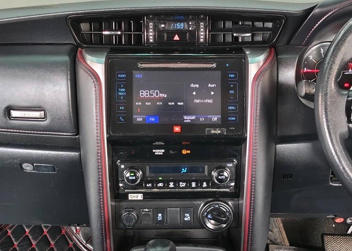 Used 7
                    TOYOTA
                     for Sale Image