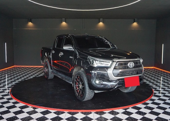 Used 8
                    TOYOTA
                     for Sale Image