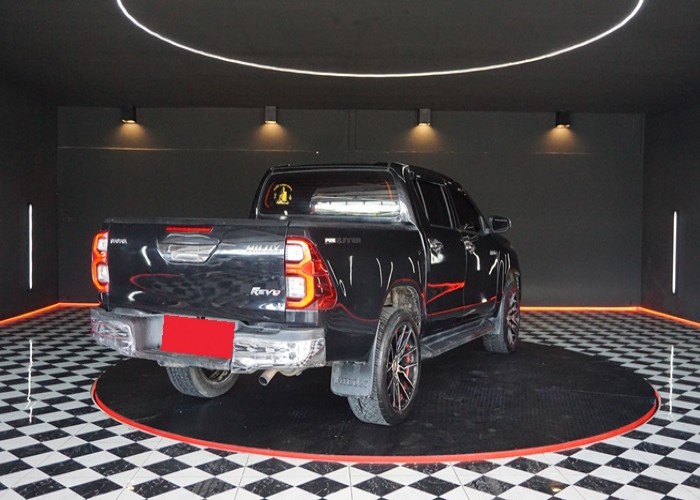 Used 8
                    TOYOTA
                     for Sale Image