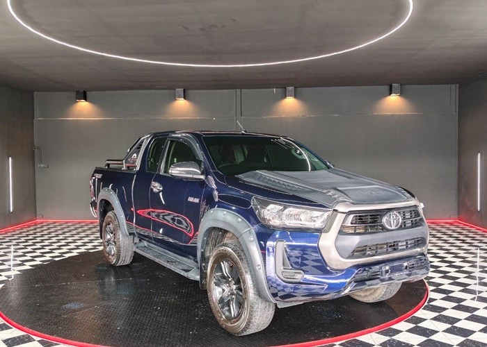 Used 8
                    TOYOTA
                     for Sale Image