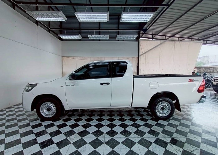 Used 9
                    TOYOTA
                     for Sale Image