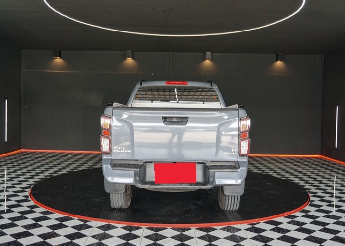 Used 6
                    ISUZU
                     for Sale Image