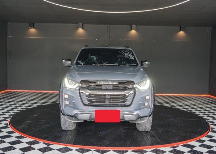 Used 6
                    ISUZU
                     for Sale Image