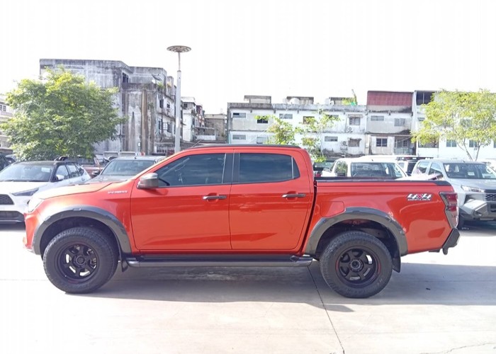 Used 7
                    ISUZU
                     for Sale Image