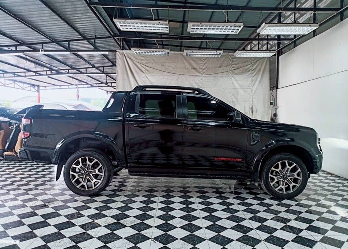 Used 8
                    FORD
                     for Sale Image