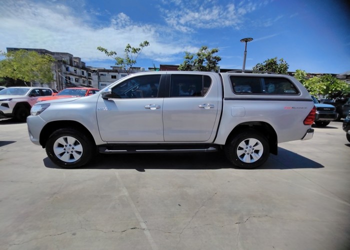 Used 12
                    TOYOTA
                     for Sale Image