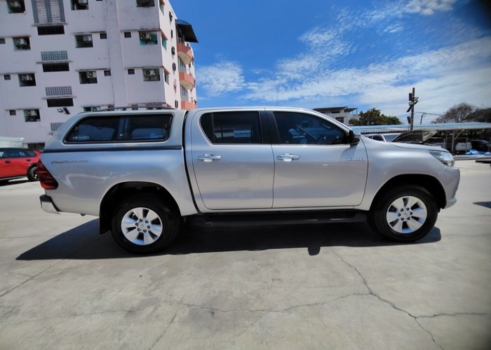 Used 12
                    TOYOTA
                     for Sale Image