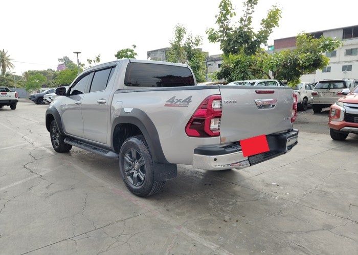 Used 8
                    TOYOTA
                     for Sale Image