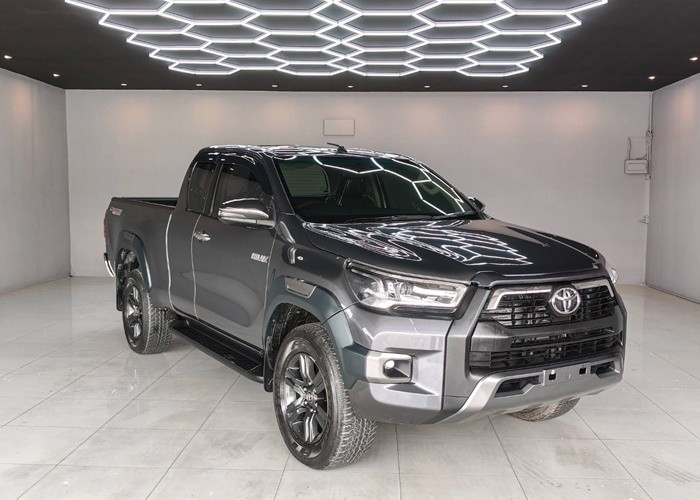 Used 5
                    TOYOTA
                     for Sale Image
