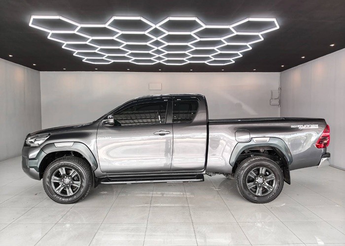 Used 5
                    TOYOTA
                     for Sale Image