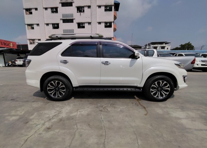 Used 4
                    TOYOTA
                     for Sale Image