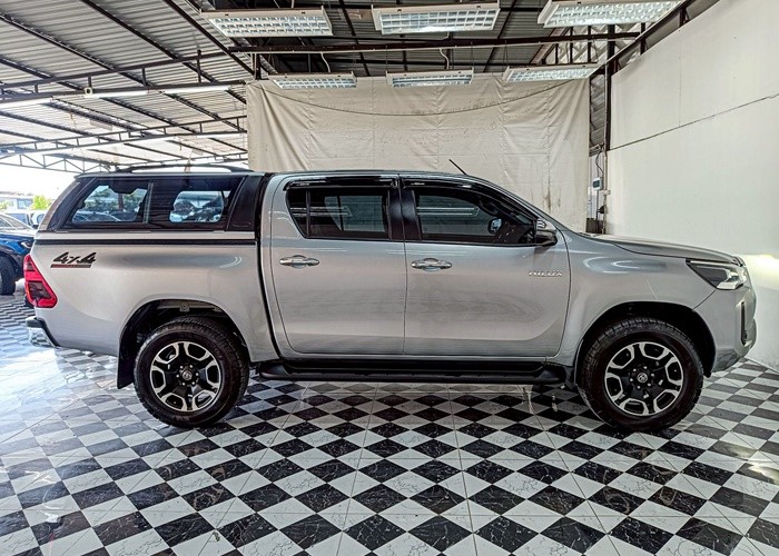 Used 11
                    TOYOTA
                     for Sale Image