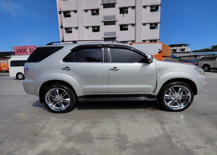 Used 5
                    TOYOTA
                     for Sale Image