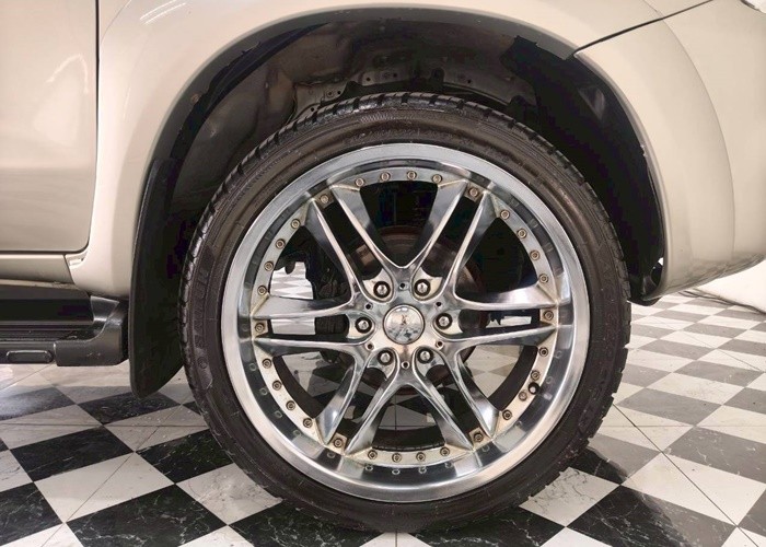 Used 5
                    TOYOTA
                     for Sale Image