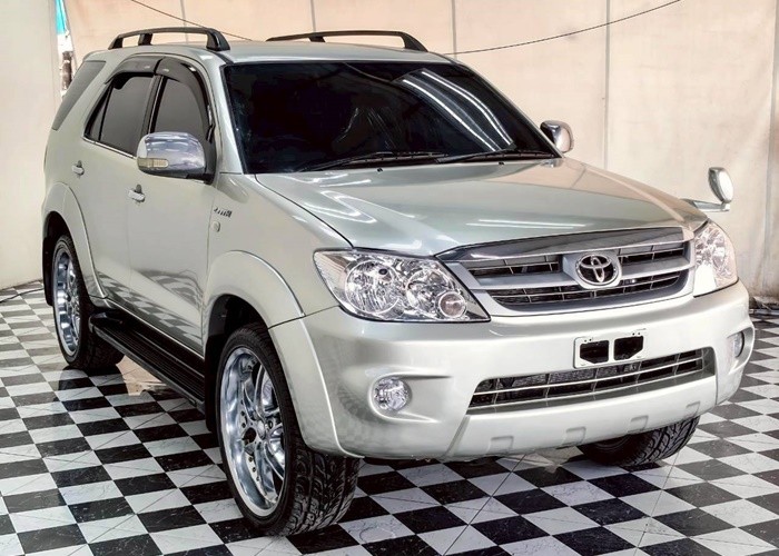 Used 5
                    TOYOTA
                     for Sale Image