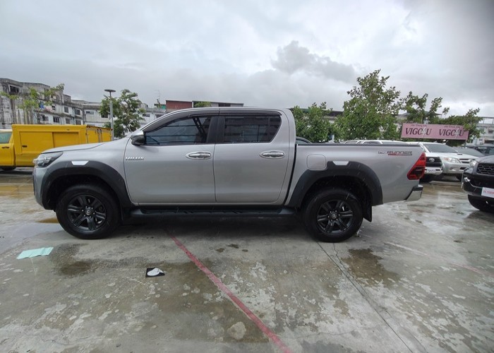 Used 9
                    TOYOTA
                     for Sale Image