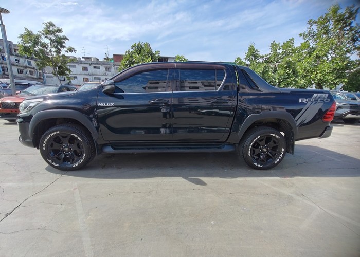 Used 10
                    TOYOTA
                     for Sale Image