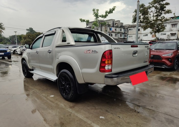 Used 5
                    TOYOTA
                     for Sale Image